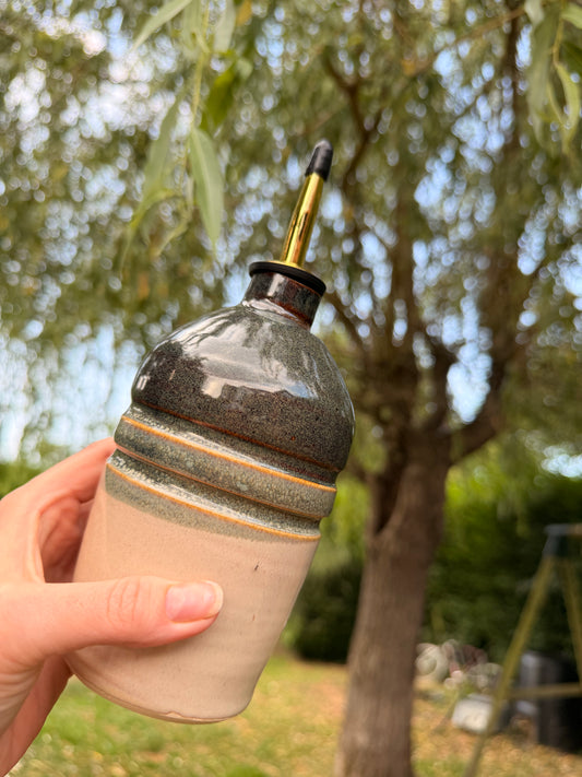 (04) Oil Bottle in Midnight Blue