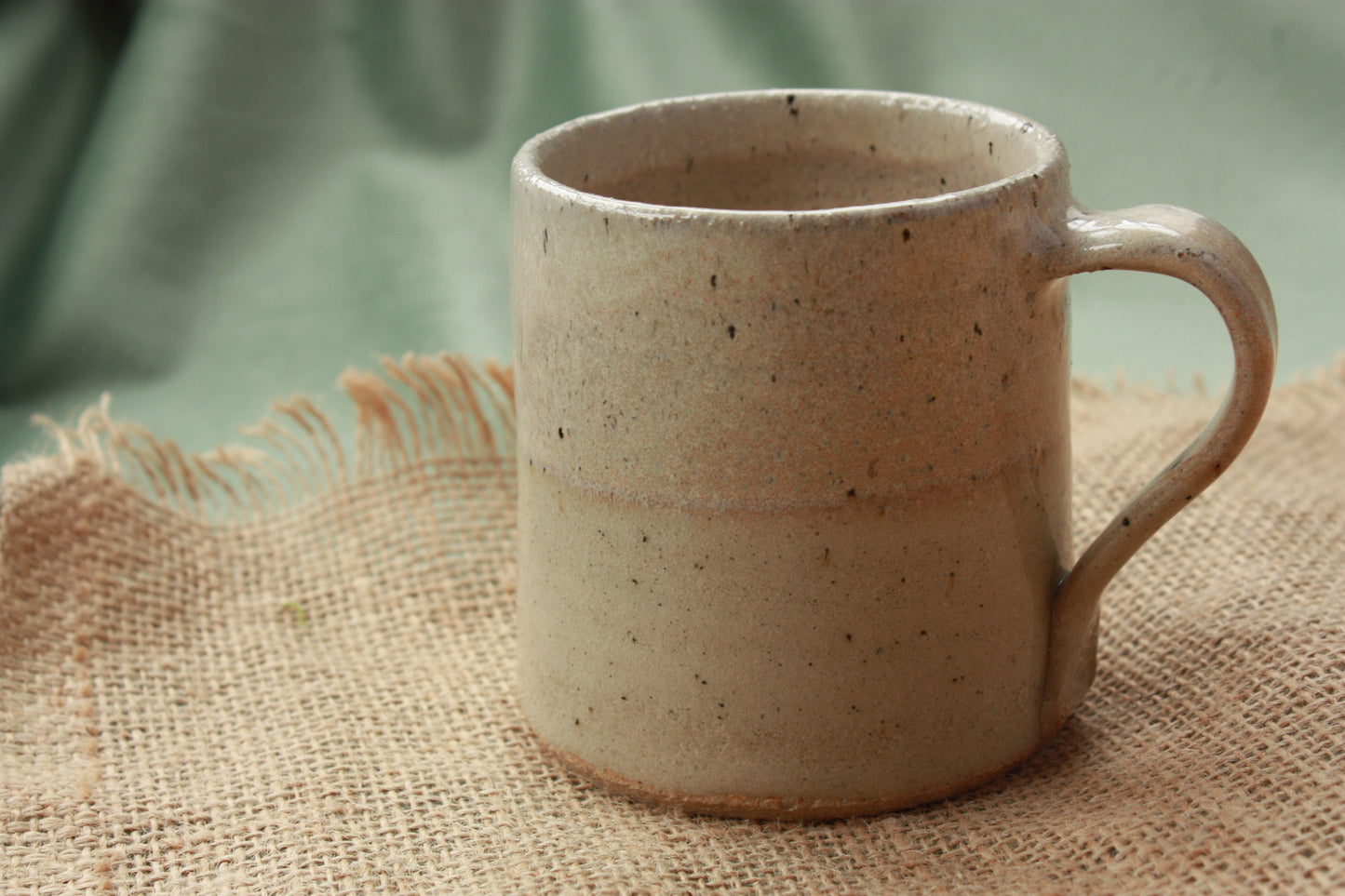 Shoreline Taper Cup in Linen